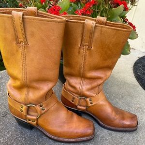 Frye Harness 12r 8.5 Beautiful Fall Boots!